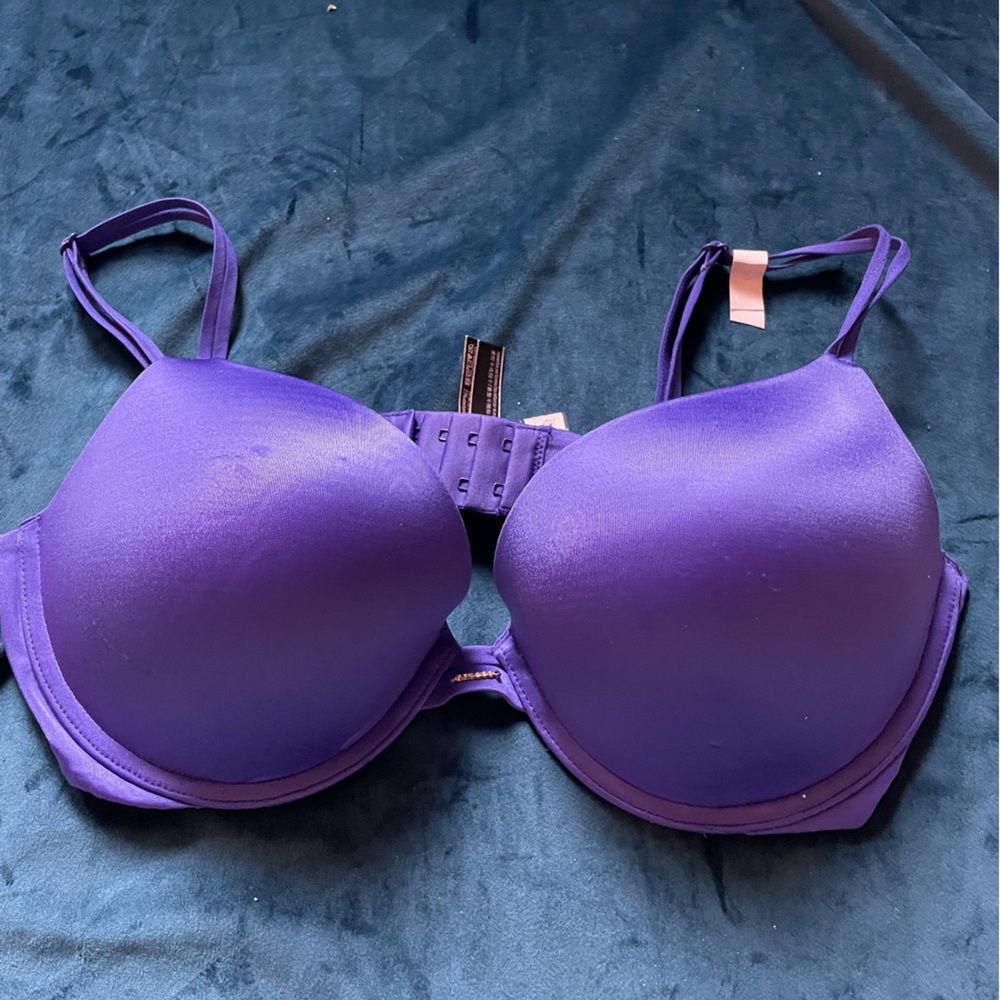 Victoria's Secret Purple Molded Cup Bra